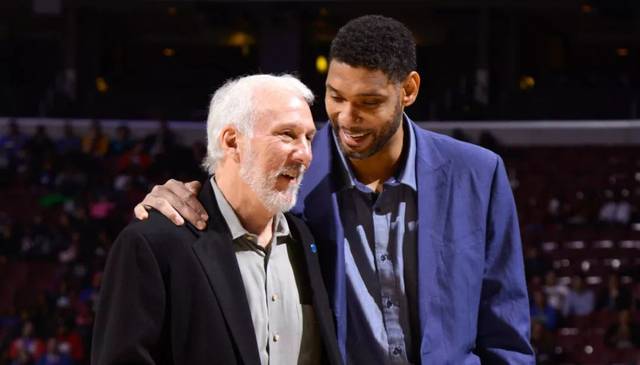 达成尤文生涯200场里程碑，洛卡特利获赠纪念球衣