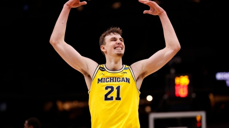 但他同样多 但他同样多